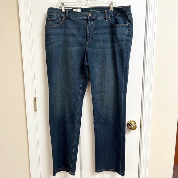 NWT LRL Women's Classic Slimming Fit Jeans 18W - Picture 2 of 9